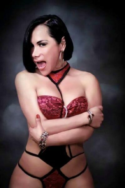 Renata trans